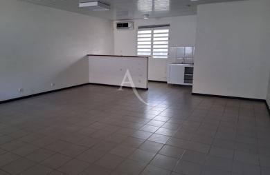 Location Bureaux 48m² Remire Montjoli