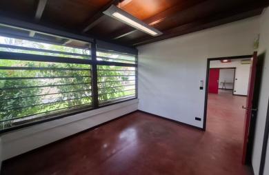 Location Bureaux 110m² Remire Montjoli