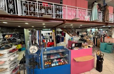 Vente Bureaux 300m&sup2; 1 pièce Remire Montjoli