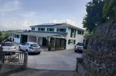 Vente Maison 451m&sup2; 10 pièces Case-Pilote