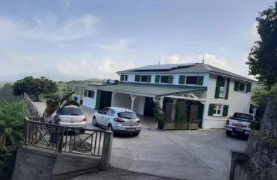 Vente Maison 451m&sup2; 10 pièces Case-Pilote