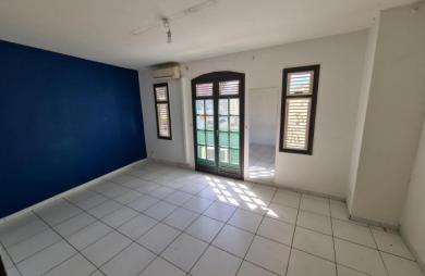 Location Fonds de commerce 31m&sup2; 3 pièces Fort de france