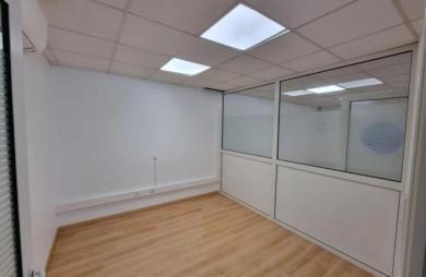 Location Fonds de commerce 90m&sup2; 3 pièces Le Lamentin