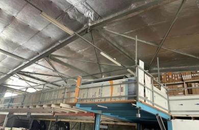 Location Local commercial 450m&sup2; 3 pièces Ducos