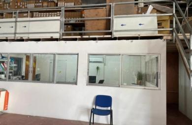 Location Local commercial 450m&sup2; 3 pièces Ducos