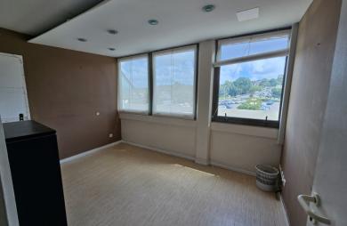 Local professionnel, Galléria, 73 m2 - LE LAMENTIN