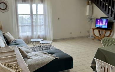 SAINTE LUCE - Vue mer -VILLA 3 chambres avec piscine 2100€ 