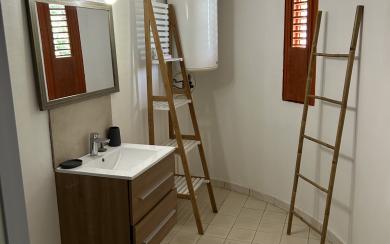 SAINTE LUCE - Vue mer -VILLA 3 chambres avec piscine 2100€ 