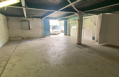Location Entrepot 360m² Saint-Joseph