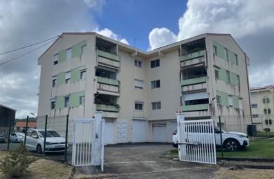 Appartement T4 avec locataire en place - LE ROBERT