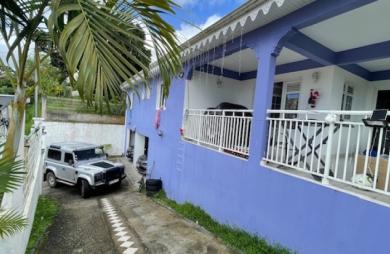 MAISON F4 AU MORNE ROUGE .