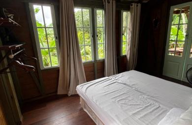 Ensemble 4 habitations + 4 piscines - Terrain 4845m2 - RIVIERE PILOTE