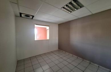 Location Bureaux 116m&sup2; 7 pièces Le Lamentin