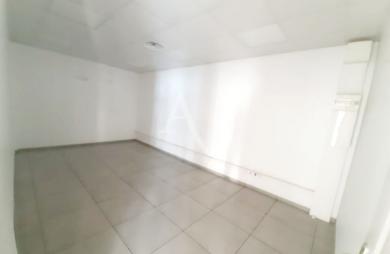 Vente Bureaux 150m² 10 pièces Fort de france