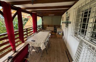 Charmante maison F3 vendue meublée et rénovée   PETIT-BOURG
