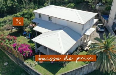 Villa avec vue dégagée sur les ilets du Robert - LE ROBERT