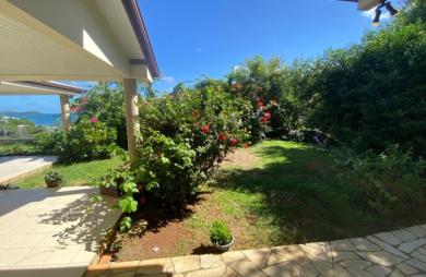 Villa avec vue dégagée sur les ilets du Robert - LE ROBERT