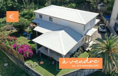 Villa avec vue dégagée sur les ilets du Robert - LE ROBERT