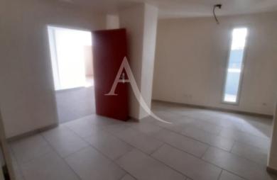 Vente Local commercial 197m² 7 pièces Fort de france