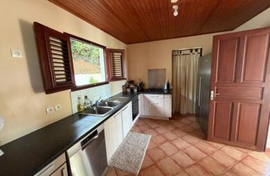 Vente Maison 109.4m&sup2; 4 pièces Rivière Salée