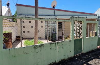 À vendre   Maison T4 à 2 minutes à pied de la plage à CASE-PILOTE