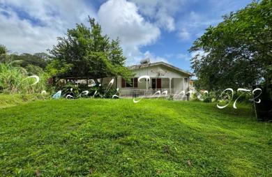 À Vendre   Maison F7 + Dépendance F3   L’Ajoupa-Bouillon