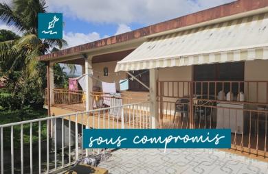 Maison à renover F5+F2 sur 2 niveaux - LE LAMENTIN