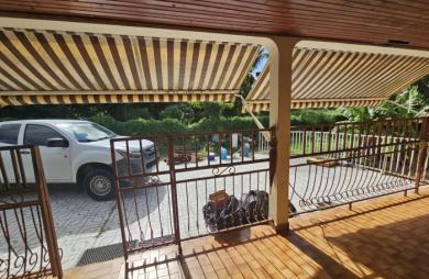 Maison à renover F5+F2 sur 2 niveaux - LE LAMENTIN