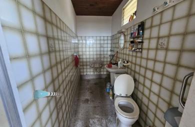 Maison à renover F5+F2 sur 2 niveaux - LE LAMENTIN