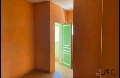 Location Bureaux 65m&sup2; 5 pièces Ducos