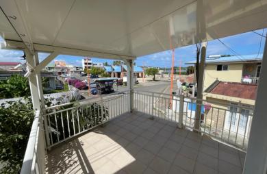 Ensemble immobiliers de trois appartements - Bourg VAUCLIN
