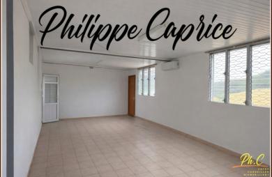 Location Local commercial 37m&sup2; 1 pièce Sainte Marie