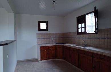Location Appartement 100m² 4 pièces Rivière Salée