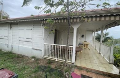 Maison F4 sur les hauteurs du Vauclin - Pas d