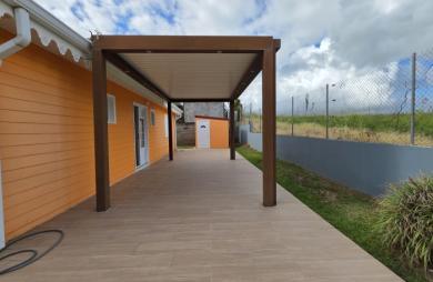 Villa T3 moderne avec piscine, suite parentale et prestations haut de gamme au LAMENTIN