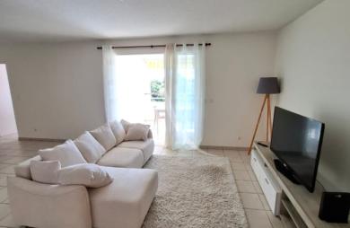 Location Appartement 72.16m² 3 pièces Ducos