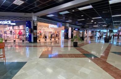 Vente Local commercial 66m² Le Lamentin