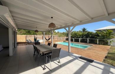 Villa T4 moderne récente jardin et piscine