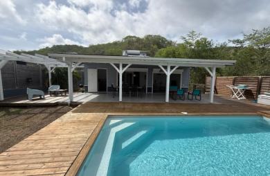 Villa T4 moderne récente jardin et piscine