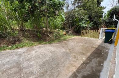 Haut de villa indépendant T3 meublé au Robert