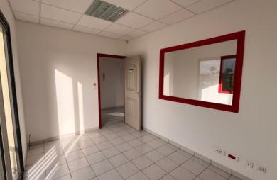 Location Bureaux 116m² Le Lamentin