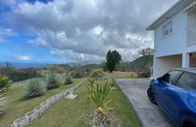 Belle villa F4 avec vue mer et montagne Pelée - LE MORNE-VERT