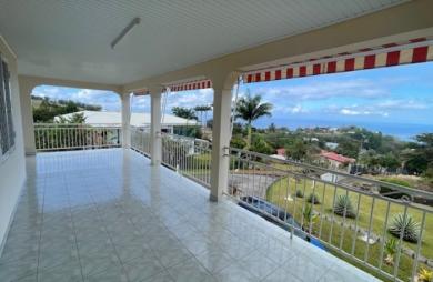 Belle villa F4 avec vue mer et montagne Pelée - LE MORNE-VERT