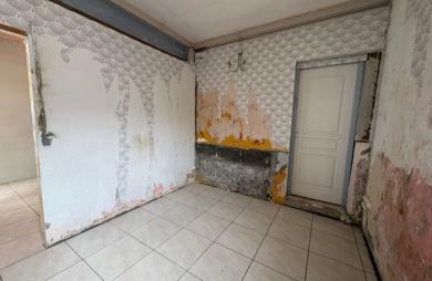 Maison de bourg de plain-pied à rénover   Le François