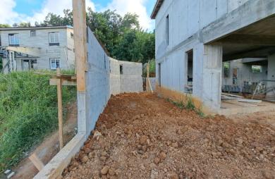 Maison neuve à terminer   Le François