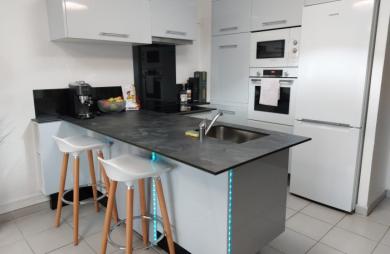 À VENDRE   Appartement F2 avec vue mer et campagne à Ducos