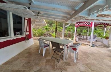 Maginifique vue mer, villa F4, piscine, atelier, bungalow, garage