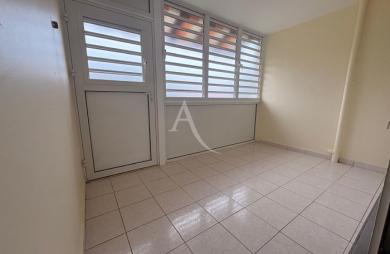 Location Appartement 82.03m² 4 pièces Ducos