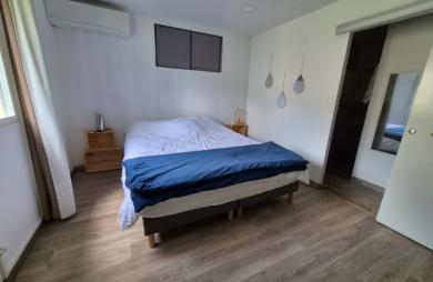 Maison F4 + F5 meublé et équipée en très bon état.