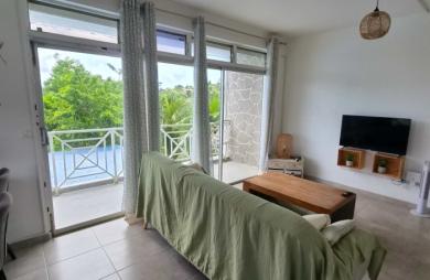 Maison F4 + F5 meublé et équipée en très bon état.